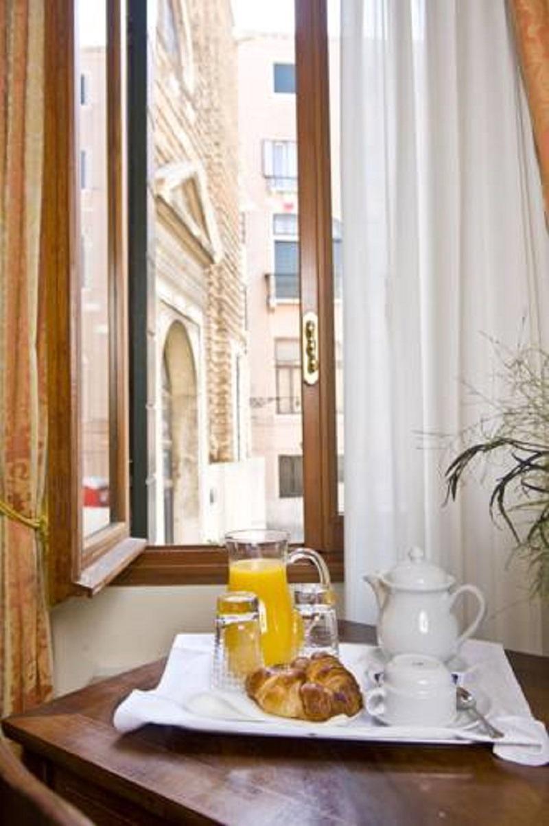 ヴェネツィア ラ ロカンディエラ Bed & Breakfast エクステリア 写真